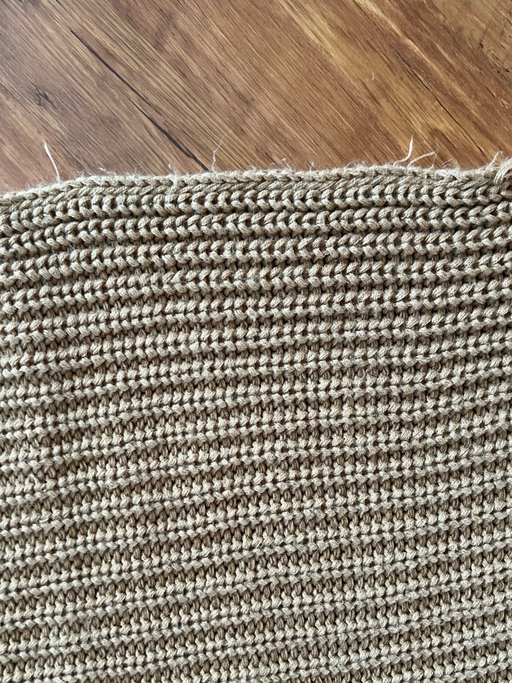 Pottery Barn Tan Crochet Knit Throw Blanket With Tassel Fringe - Picture 7 of 10